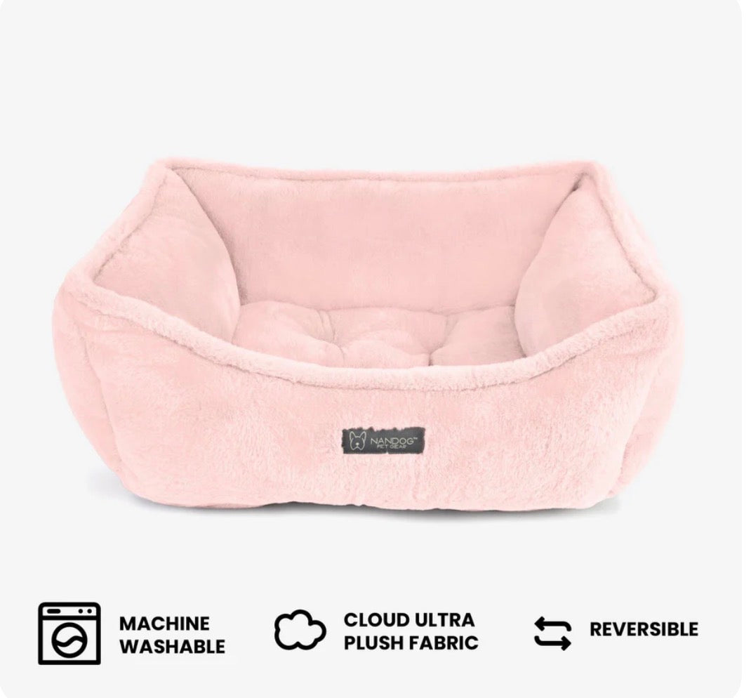 The NANDOG Super Cloud
Reversible Bed in Blush Pink